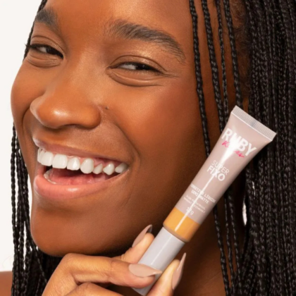 RUBY KISSES Super Fixo Corretivo 38 Longa Duração com Ácido Hialurônico e Vitamina E