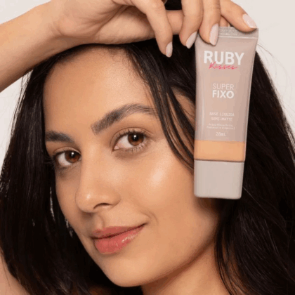 BASE SUPER FIXO 131 RUBY KISSES AC HIALURÔNICO PANTENOL VIT E